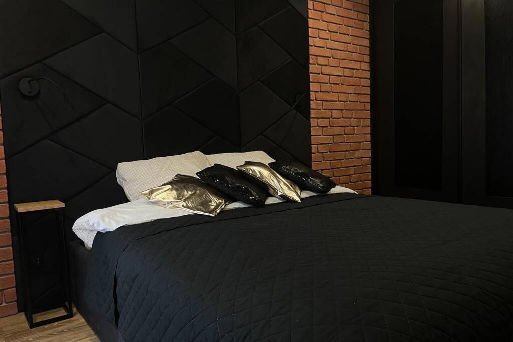 Appartamento Apartament Manufaktura Z Bezplatnym Parkingiem Łódź Esterno foto